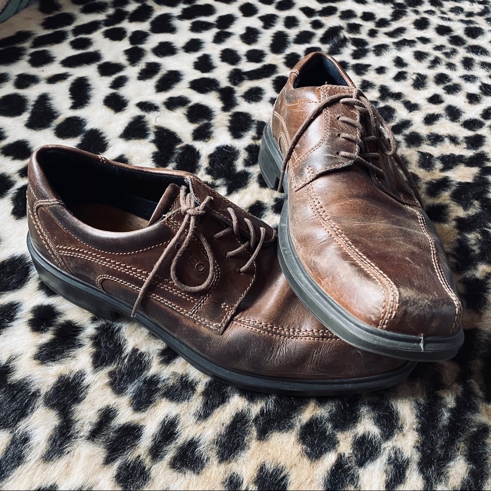Ecco brown dress shoes